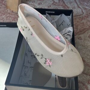 Lulu's Cream Floral Embroidered Flats